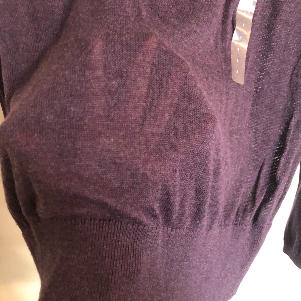 NWT GAP lightweight sweater - Picture 3 of 4
